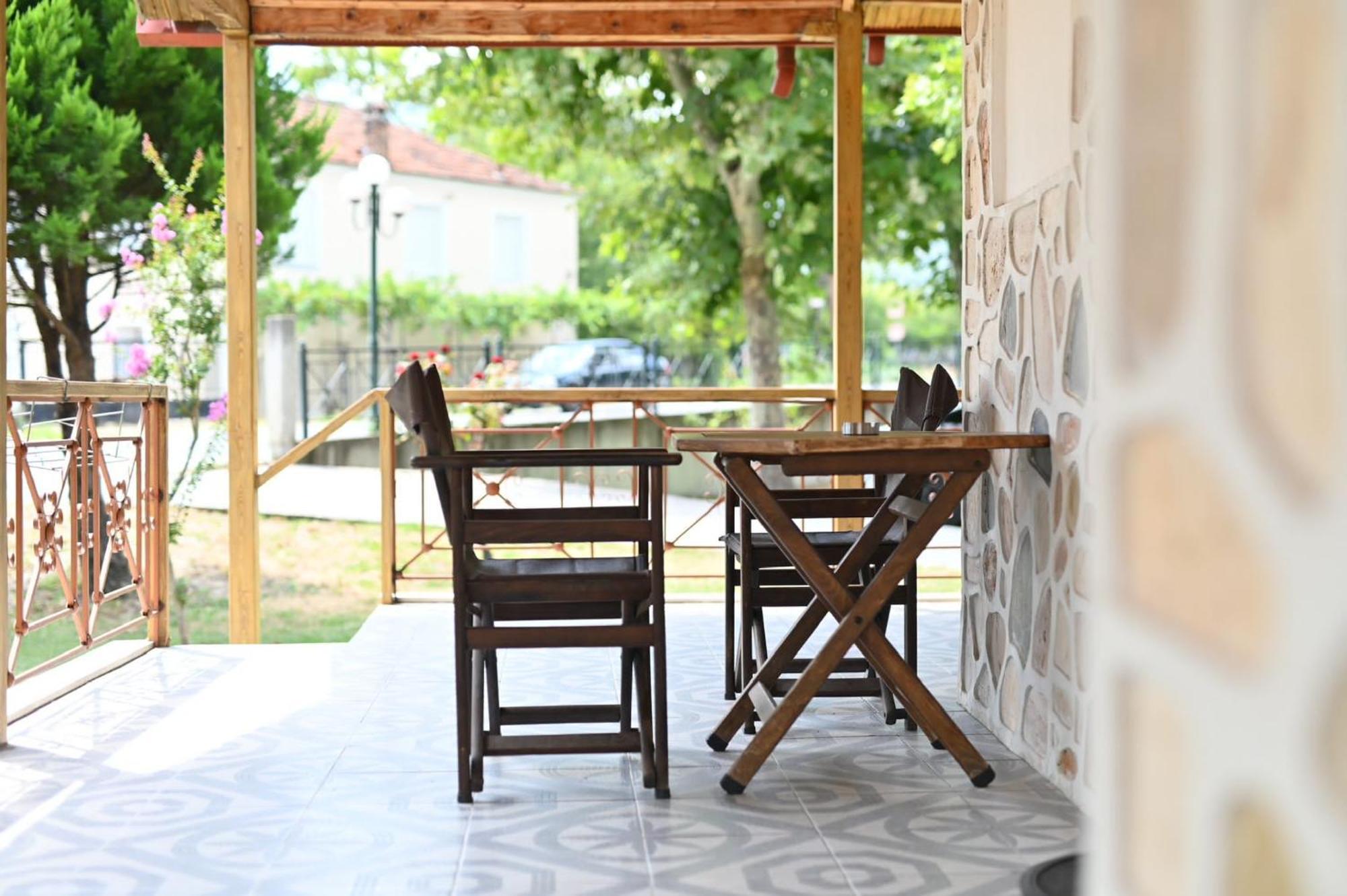 Guesthouse Agnandi Като-Лутраки Экстерьер фото