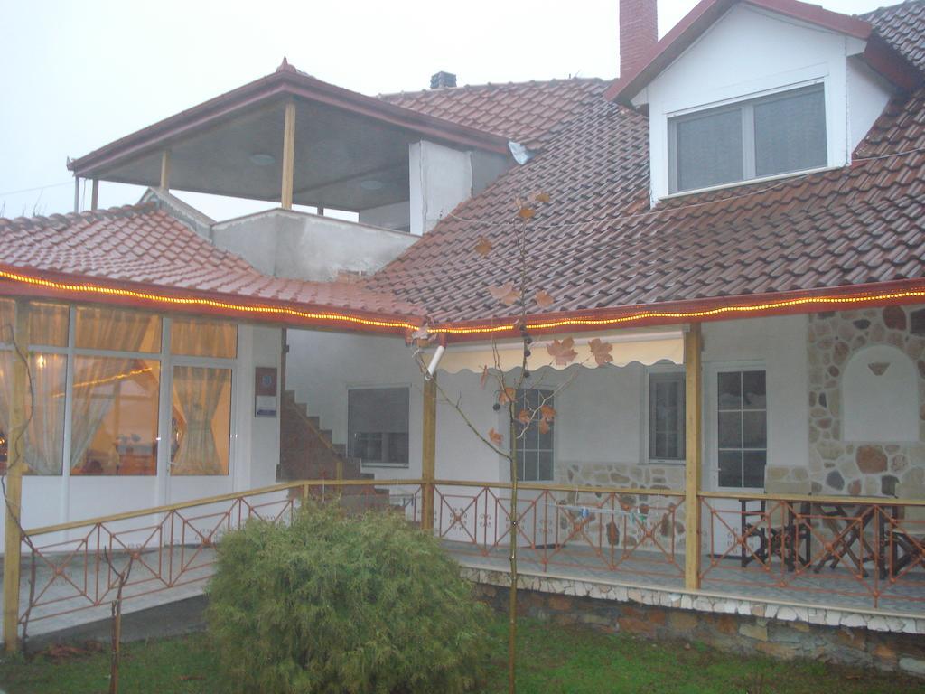 Guesthouse Agnandi Като-Лутраки Экстерьер фото