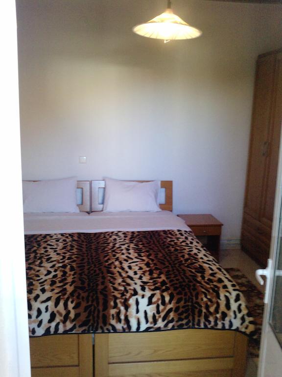 Guesthouse Agnandi Като-Лутраки Номер фото