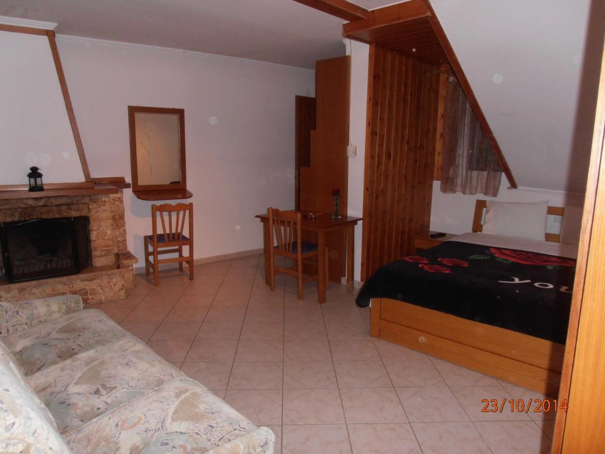 Guesthouse Agnandi Като-Лутраки Экстерьер фото